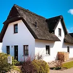 Holiday home Reetdachhaus Hus Kieker Insel Poel